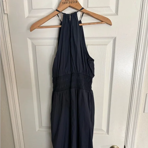 Women’s navy blue midi dress size medium - Picture 4 of 5